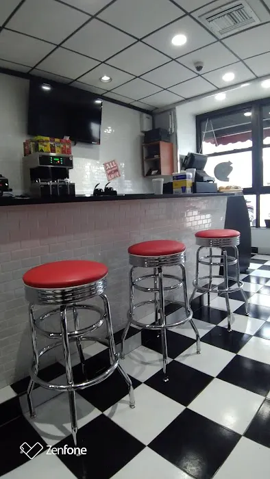 Plaza King Coffee Shop Picture 8