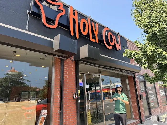 Holy Cow Burgers Picture 10