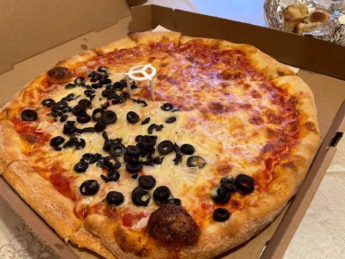 Knapp Street Pizza Picture 3