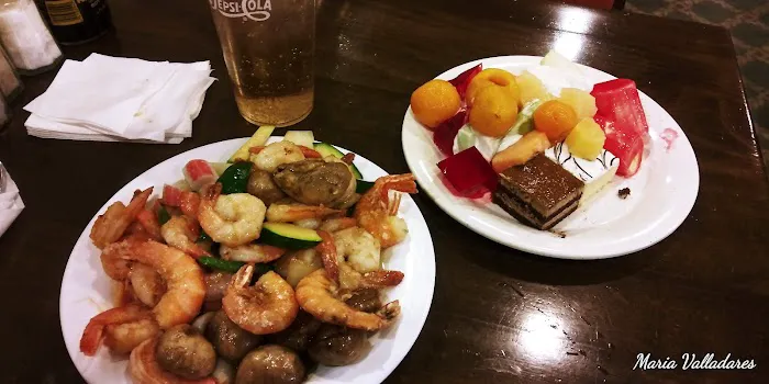 Seaport Buffet Picture 6