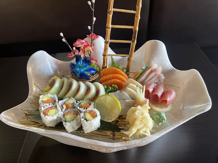 Fujisawa Asian Fusion & Bar Picture 1