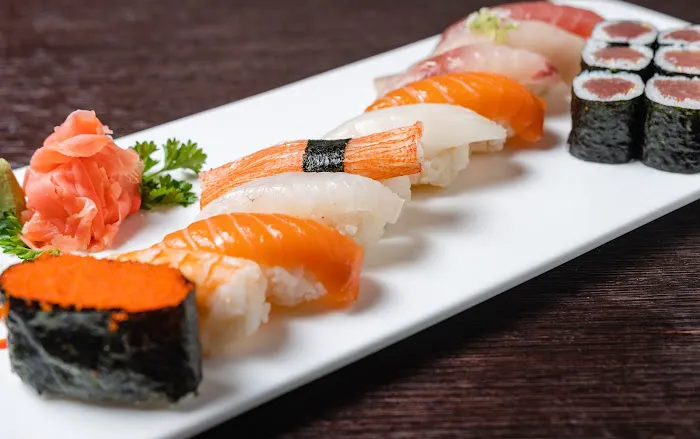 Momo Hibachi Steak House & Bar Picture 2