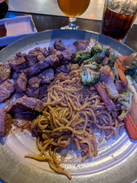 Momo Hibachi Steak House & Bar Picture 10