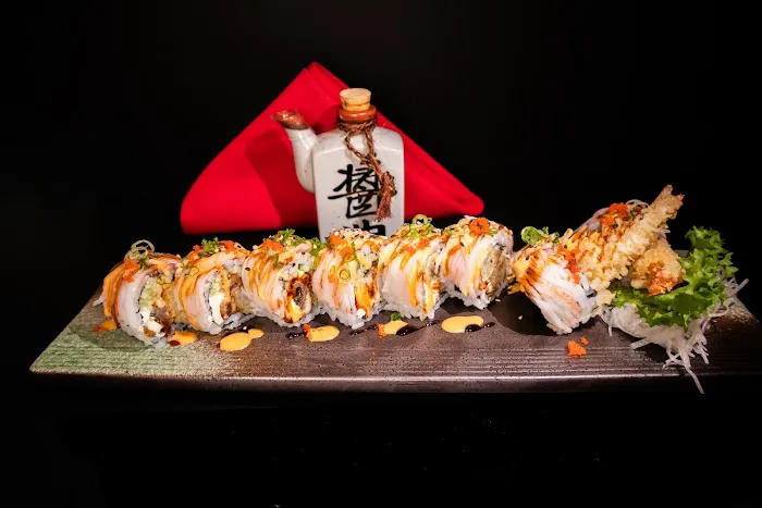 Izakaya Sushi & Lounge Picture 6