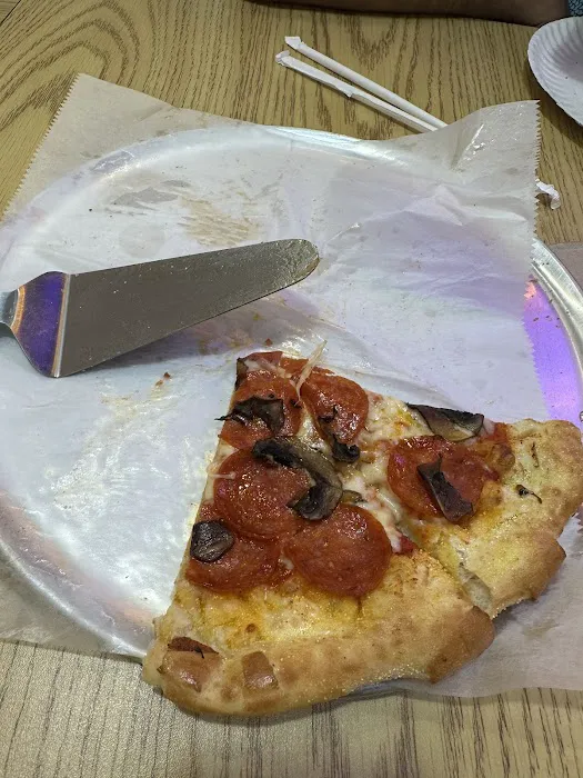 Sariq Bola Pizza Picture 10