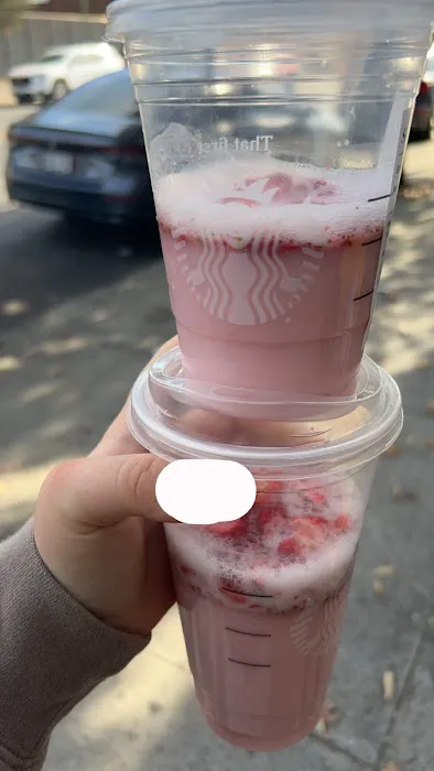 Starbucks Picture 2
