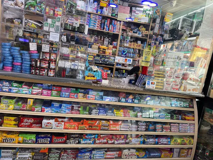 Win 4 Life Deli & Grocery Ave Picture 7