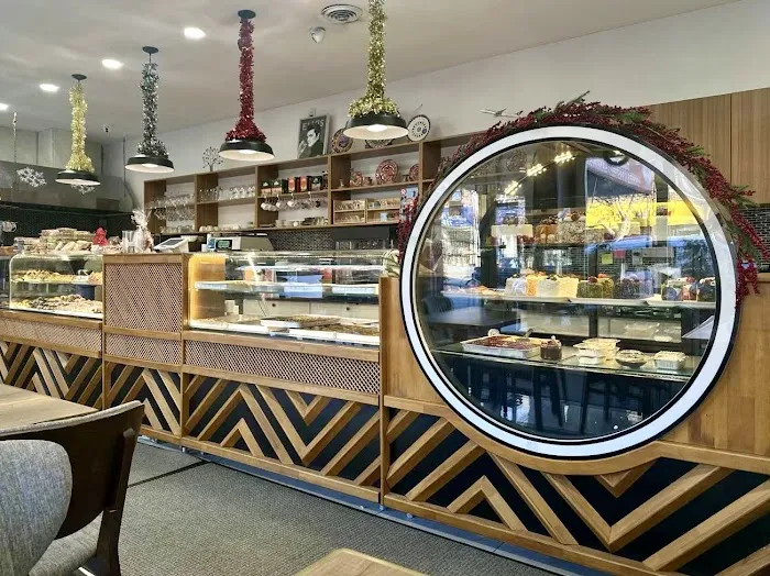 Safir Bakery & Cafe Picture 5
