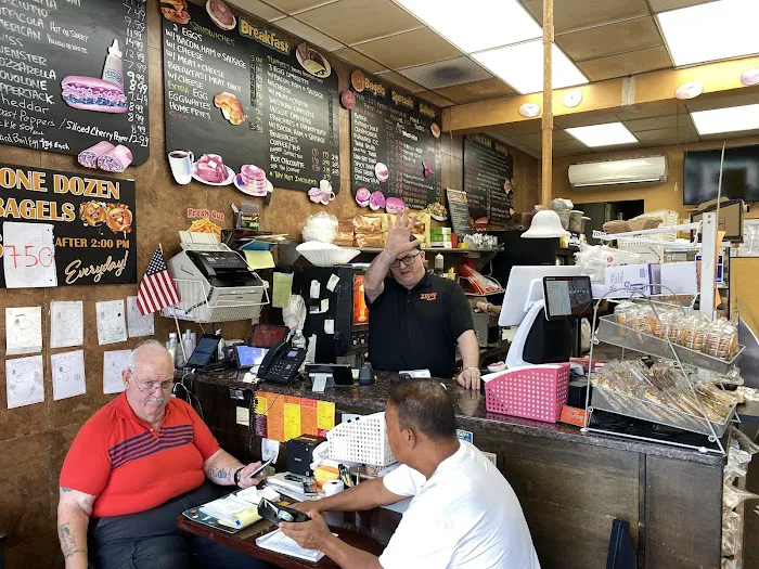 Zee Bagels Picture 10