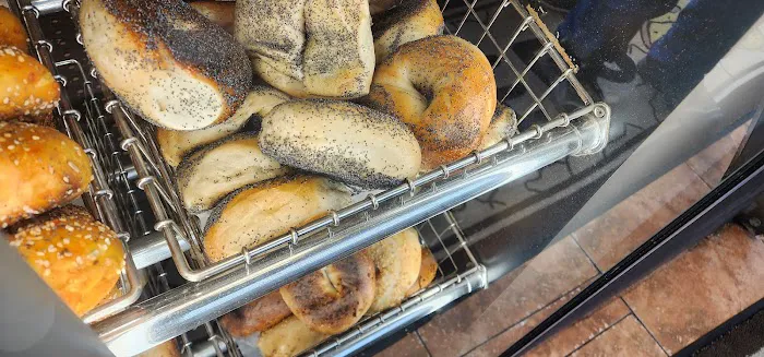 Zee Bagels Picture 4