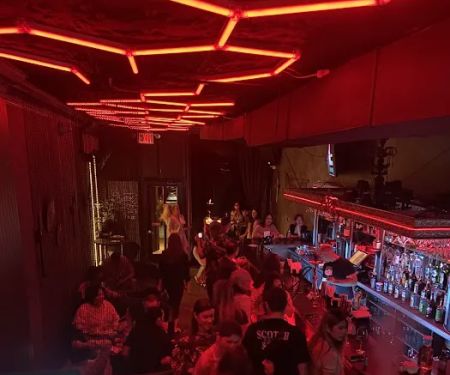 NEXT LOUNGE BAR