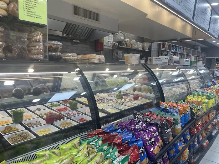 Kings deli and juice bar Picture 7