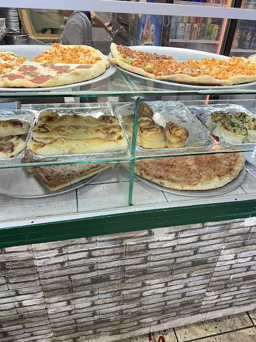 King's Pizza Picture 3