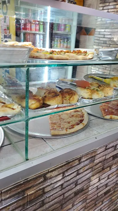 King's Pizza Picture 7