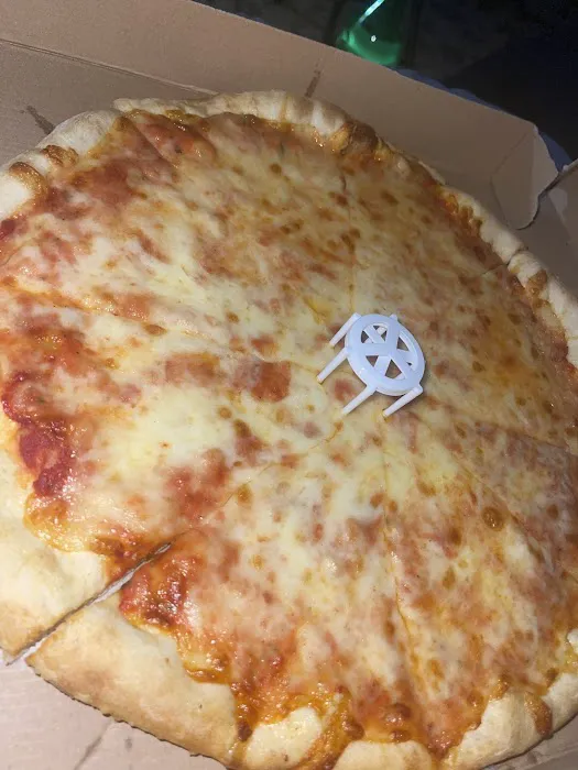 King's Pizza Picture 10