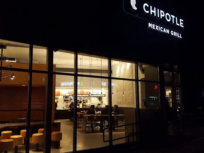 Chipotle Mexican Grill Picture 6