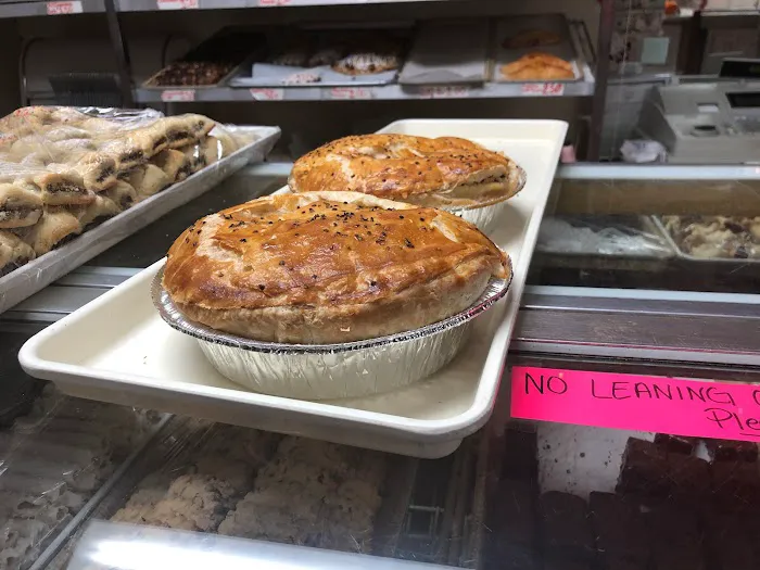 People's Bakery Pastry Shop Picture 10