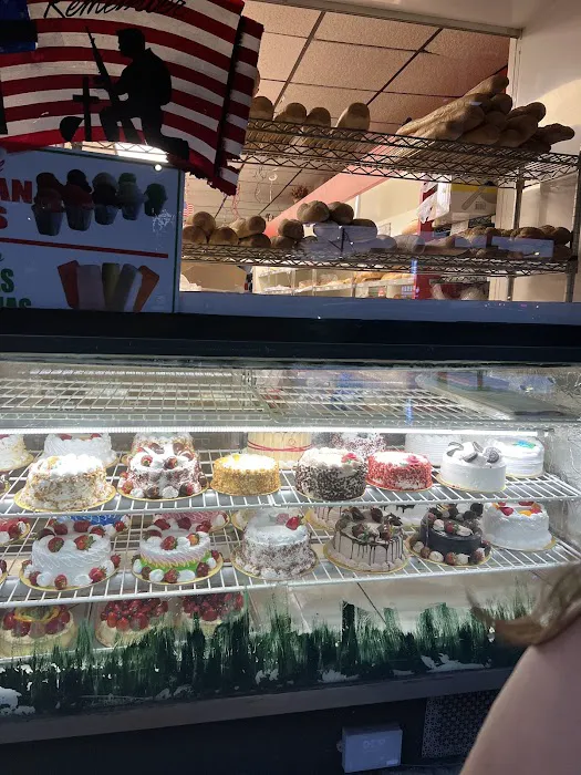 People's Bakery Pastry Shop Picture 4