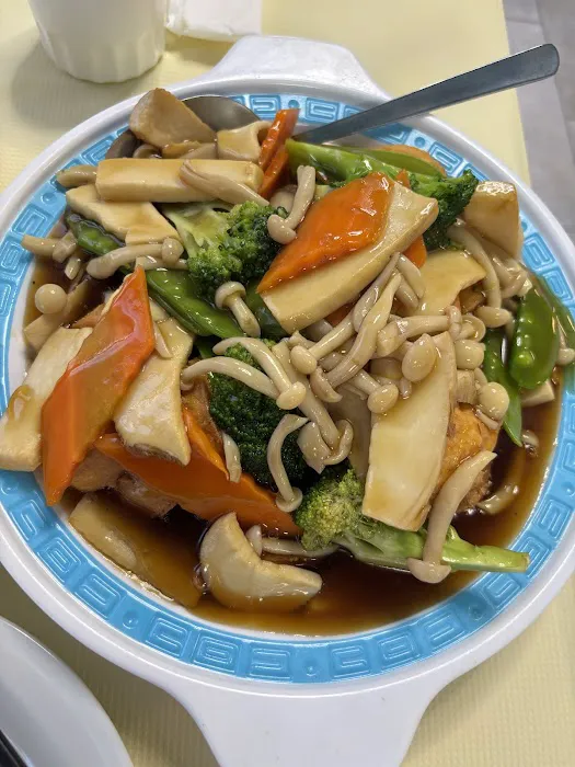 Lady Chow Kitchen Chinese Restaurant Picture 4