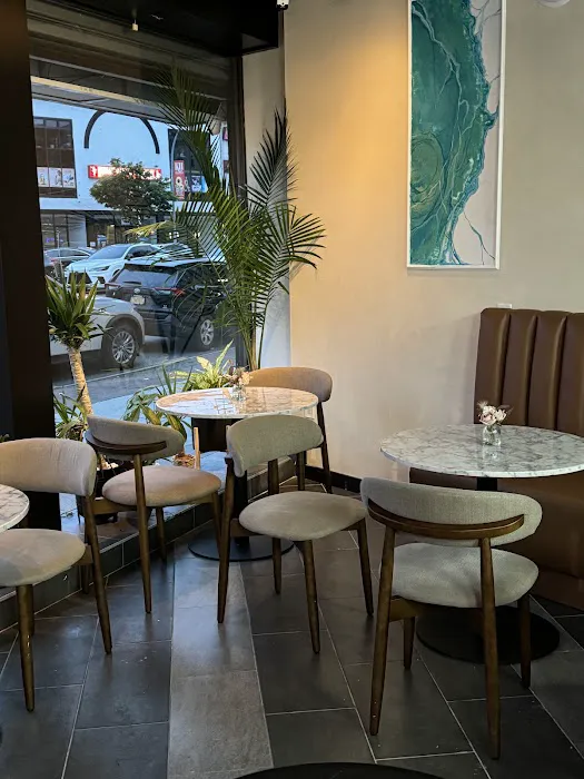 Wake Up Coffee Shop Picture 6