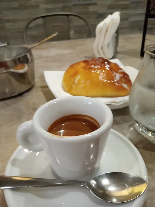 Cafe On The Hill Picture 1