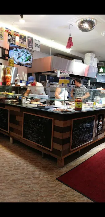 Rocky's Pizzeria Picture 1
