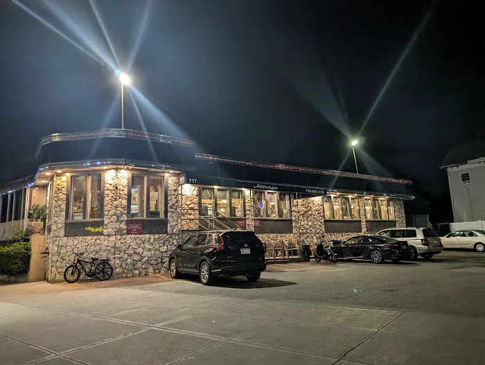 Mirage Diner Picture 8