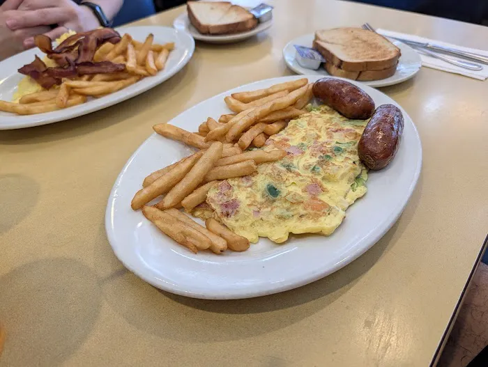 Mirage Diner Picture 3