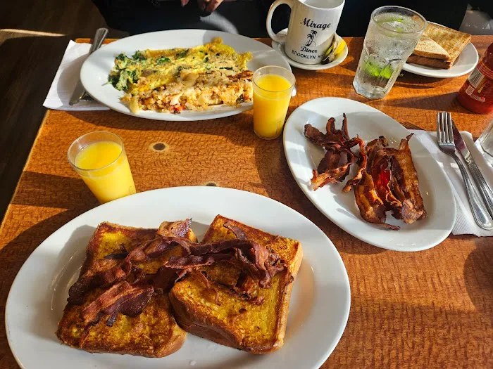 Mirage Diner Picture 9