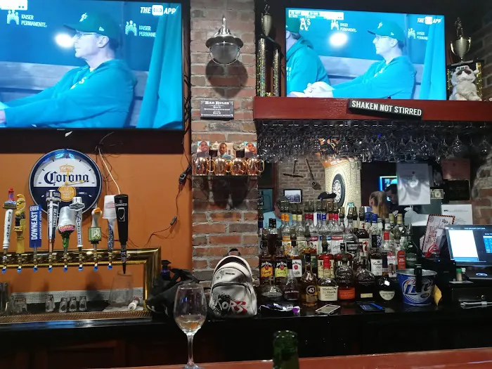 The Grumpy Cat Bar Picture 10