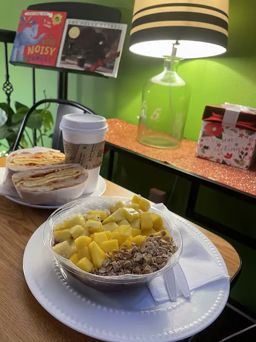 Gigi’s Coffee Shop Picture 1