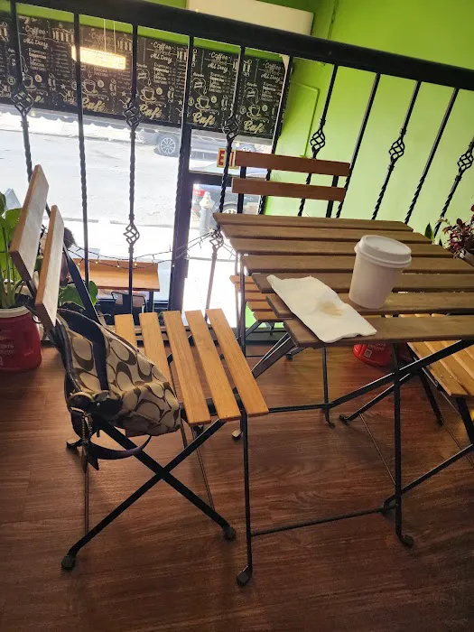 Gigi’s Coffee Shop Picture 3