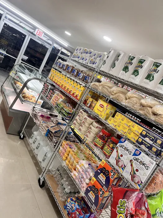XELAJU GROCERY Picture 4