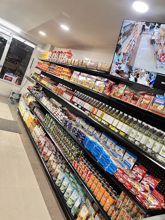 XELAJU GROCERY Picture 7