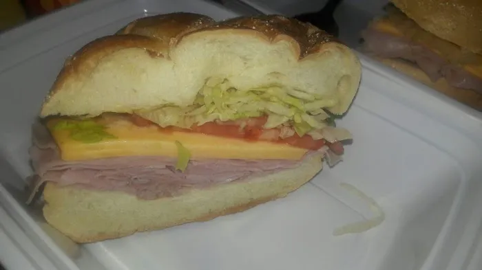 Sunset Ridge Sandwich Shop Picture 1