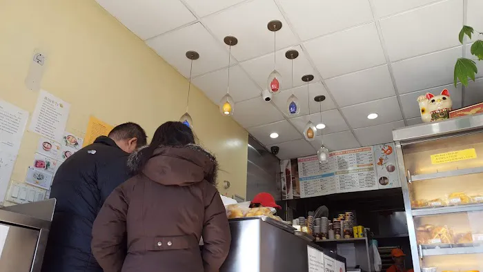 Lucky II Bakery Picture 4