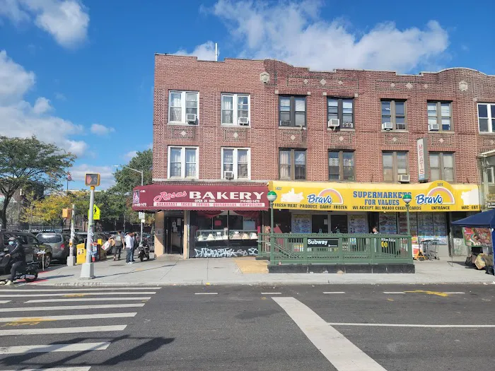 Las Rosas Bakery Picture 2