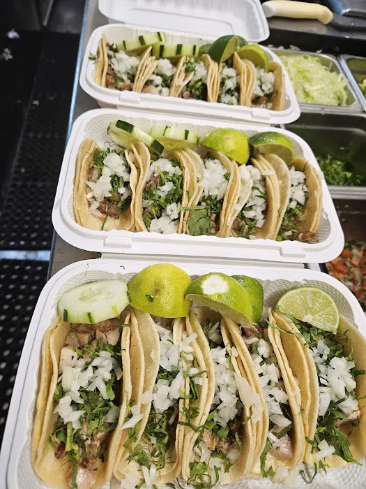 Tacos un cholito en New York Picture 9