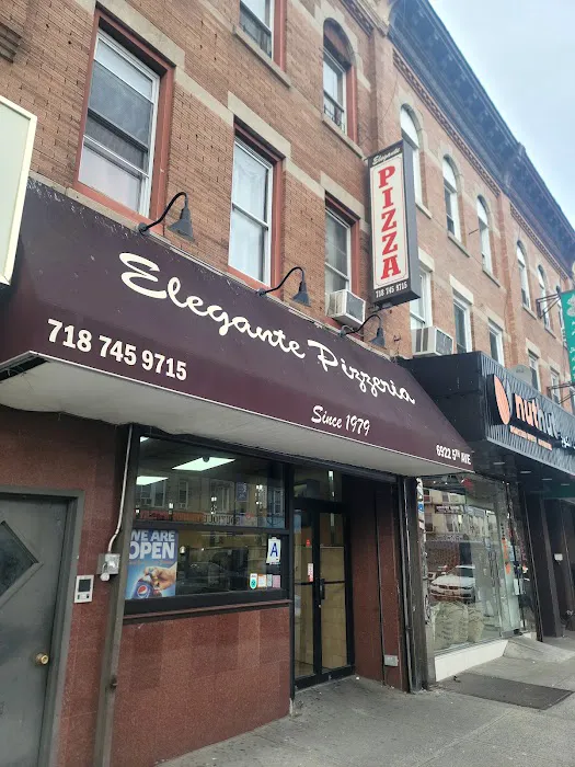Elegante Pizzeria Picture 5
