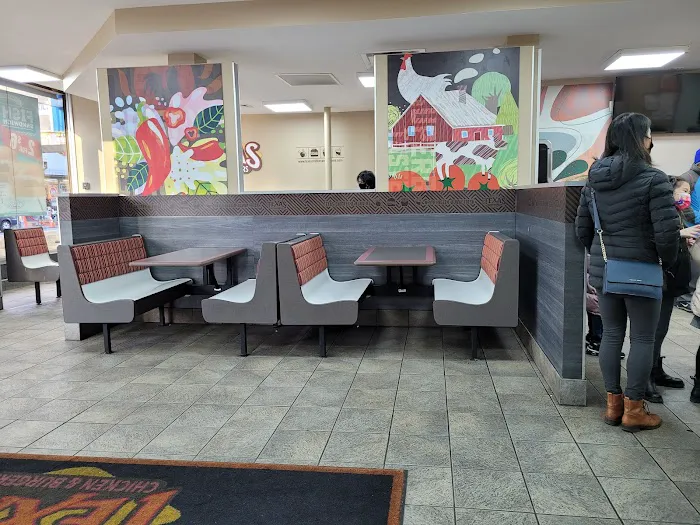 Tex’s Chicken & Burgers Picture 4