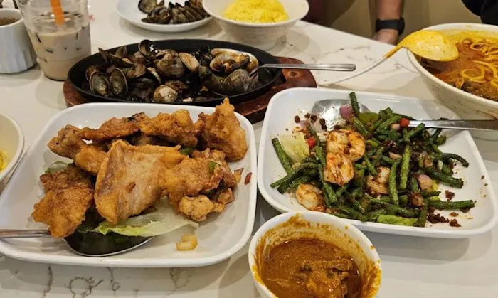 Yi Poh Kitchen Asian Cuisine Picture 4