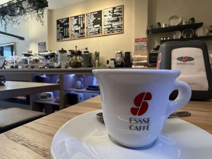 Cozy Nest Cafe Picture 10