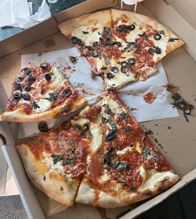 Alex’s pizza Slice Picture 5