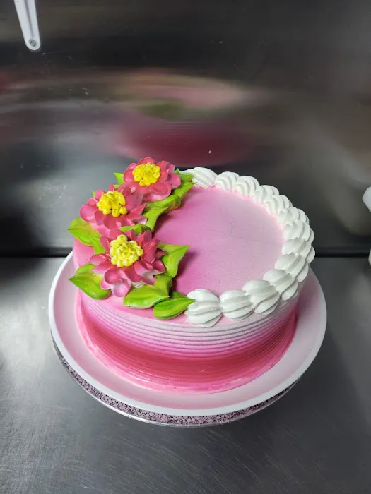 El Chantilly Bakery Picture 8