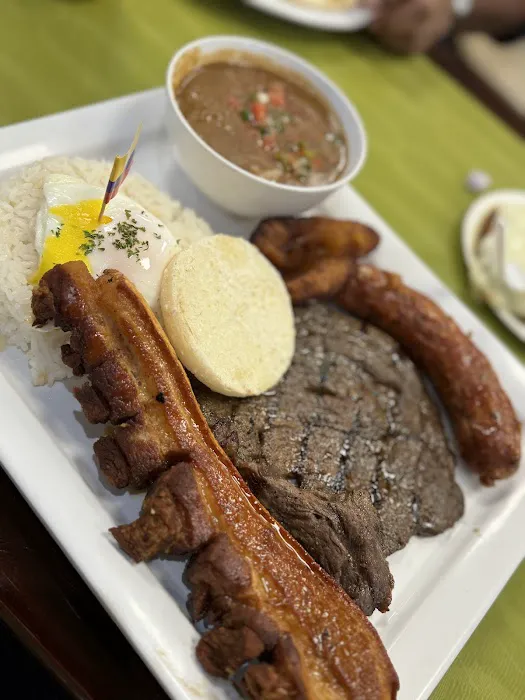Sabor de Colombia Restaurant and Bakery Picture 9