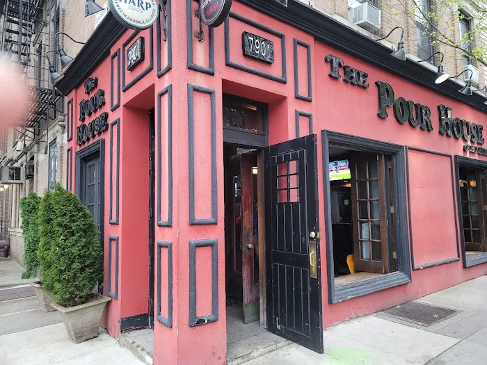 Pour House of Bay Ridge Picture 3