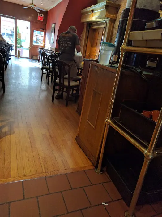 Cappuccino Cafe Picture 9