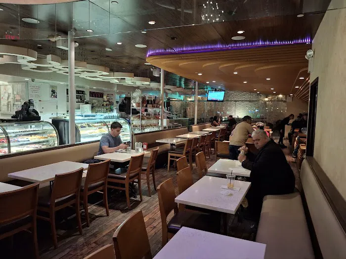 Omonia Cafe Picture 10