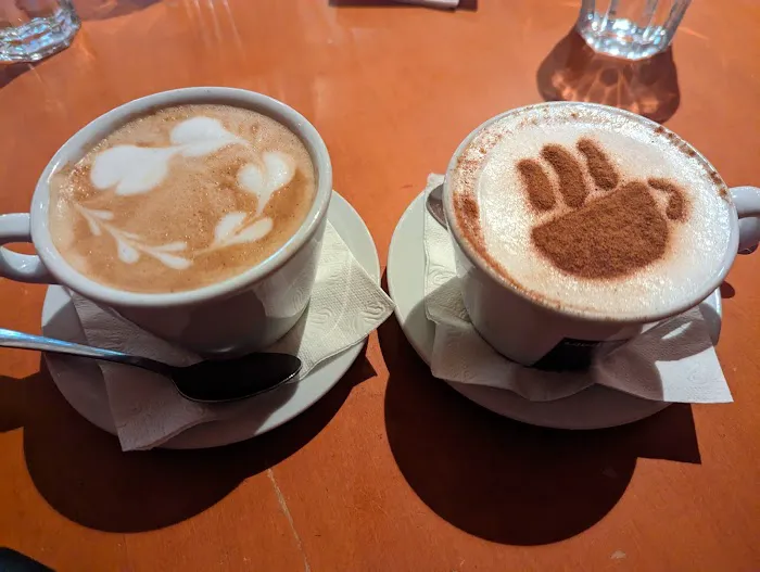 Omonia Cafe Picture 5