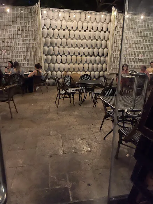 Omonia Cafe Picture 7